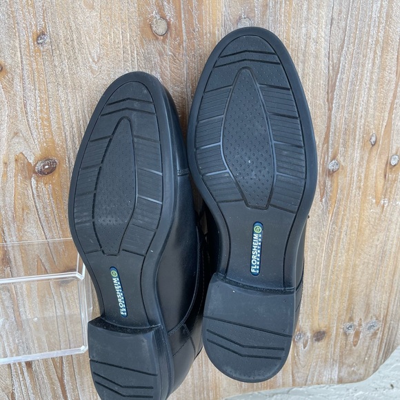 Florsheim Forcast Cap Toe Oxford Size 11D - Picture 4 of 5